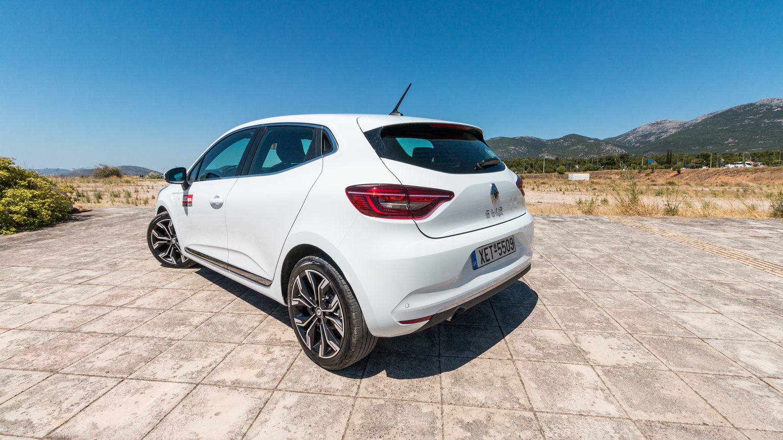Renault Clio: Επιμένει στο πετρέλαιο, κερδίζει σε οικονομία!